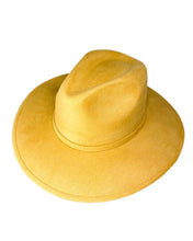 Cargar imagen en el visor de la galería, Flora Gamuza Personalizado