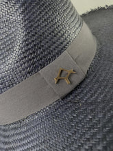 Cargar imagen en el visor de la galería, Sombrero Del Mar Midnight Puntas Cortas