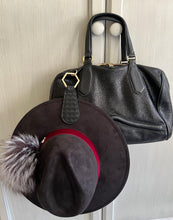 Cargar imagen en el visor de la galería, Clip portasombrero