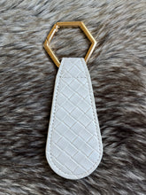 Cargar imagen en el visor de la galería, Clip portasombrero